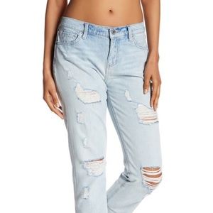 LUCKY BRAND SIENNA SLIM BOYFRIEND RIPPED JEANS